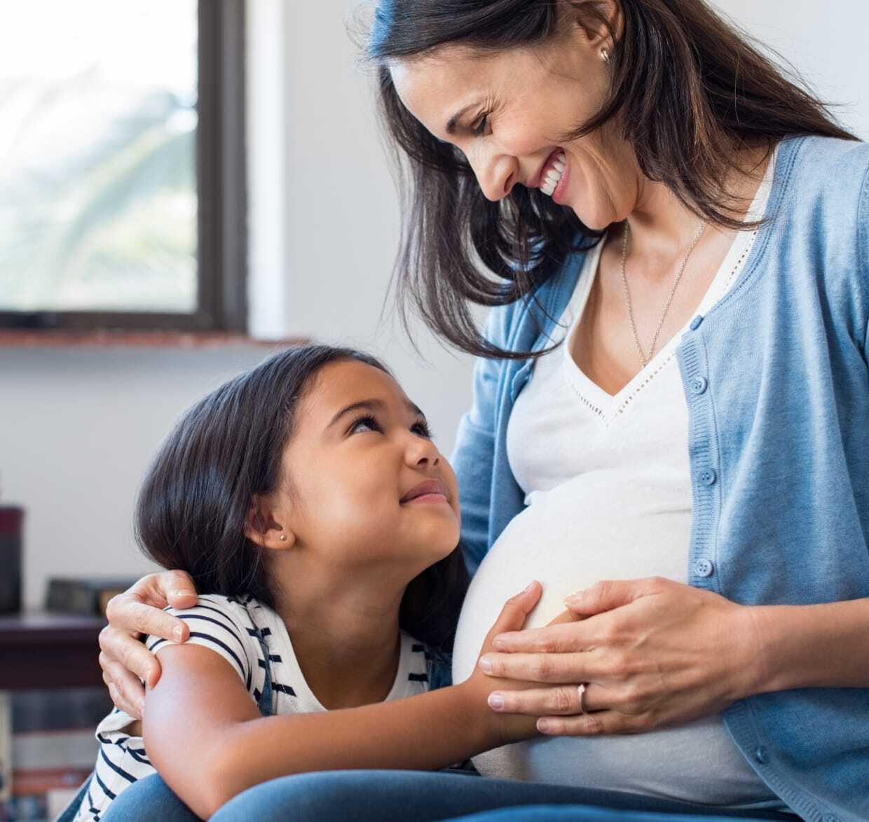 MEM_ExpectingMotherAndDaughter
